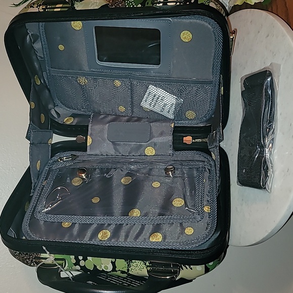 NWOT TRIFORCE ELITE PERFORMANCE BEAUTY HARD SHELL CAMO PRINT CASE SPRING BREAK - Picture 6 of 16